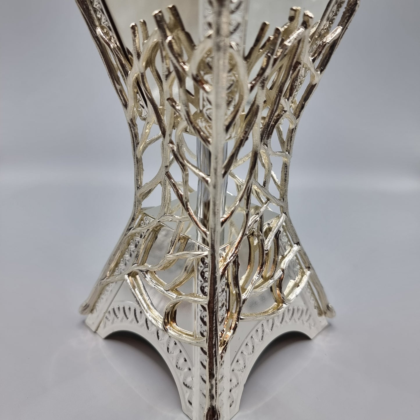 Encensoir en métal – 21x10 cm – Encens (woussoulan - thiouraye / bakhoor, cônes & résines) + pince