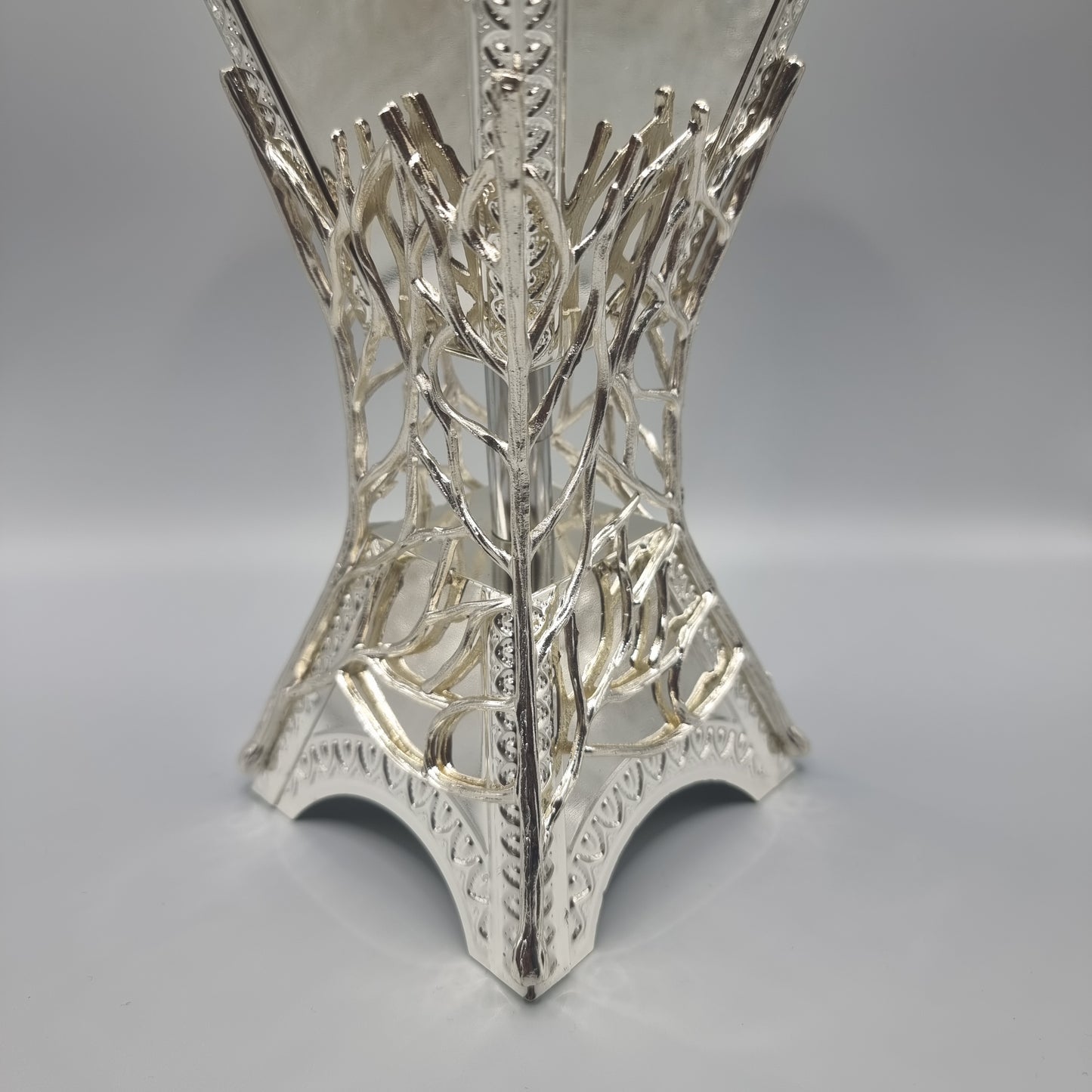 Encensoir en métal – 21x10 cm – Encens (woussoulan - thiouraye / bakhoor, cônes & résines) + pince